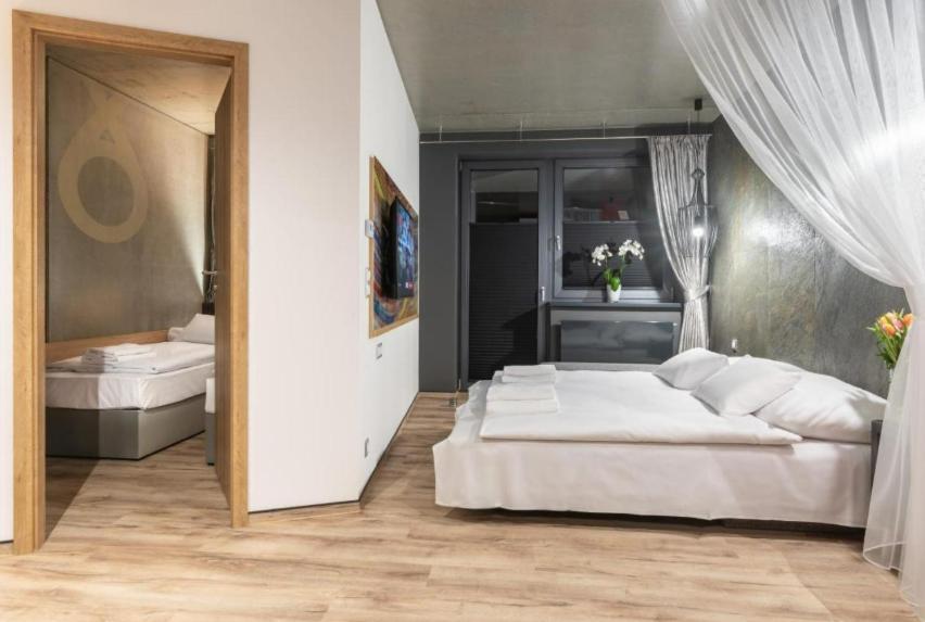 Onyx Luxury Aparthotel Sárvár Buitenkant foto