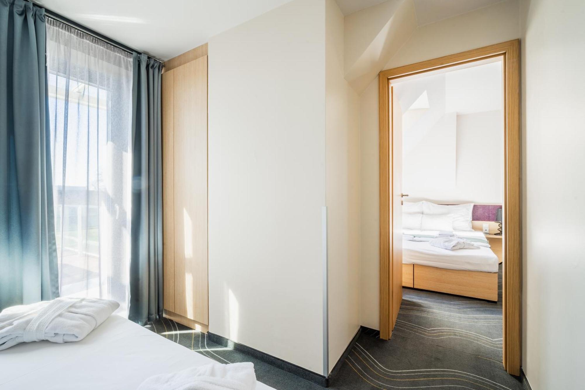Onyx Luxury Aparthotel Sárvár Buitenkant foto