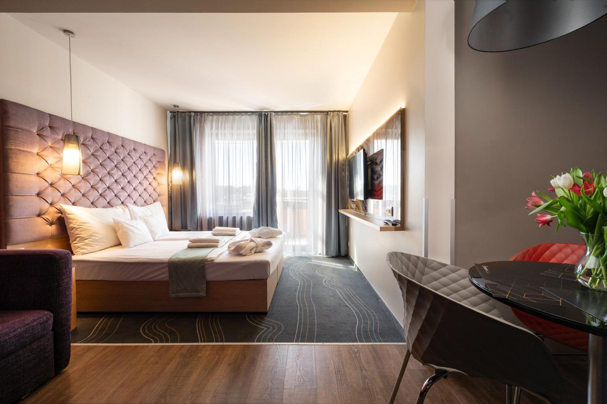 Onyx Luxury Aparthotel Sárvár Buitenkant foto