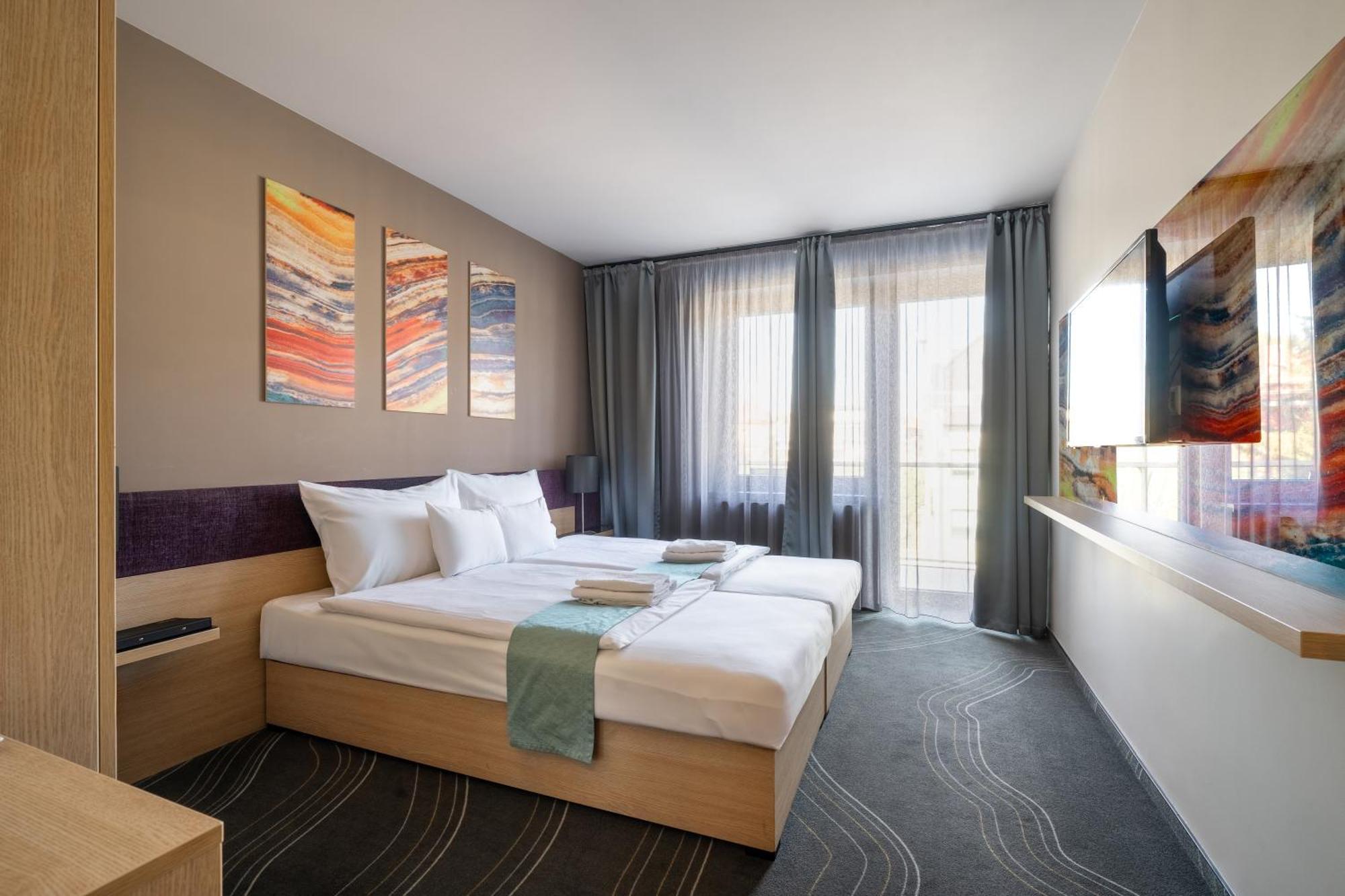 Onyx Luxury Aparthotel Sárvár Buitenkant foto